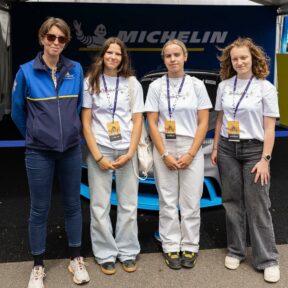 Girls on Track : une immersion au cœur des 24 Heures du Mans pour inspirer les talents de demain